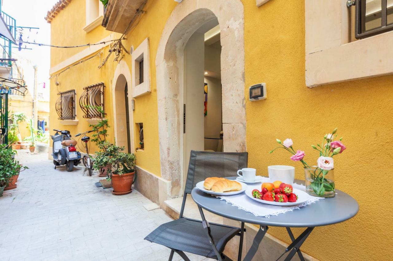 Ortigia Calia E Simenza Apartment Syracuse Exterior photo